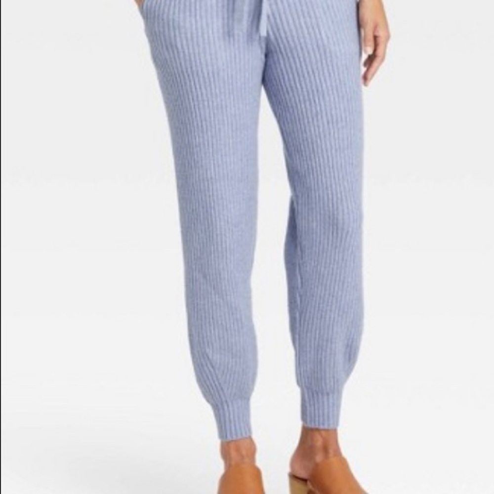 SWEATER RIBBED JOGGING PANTS.